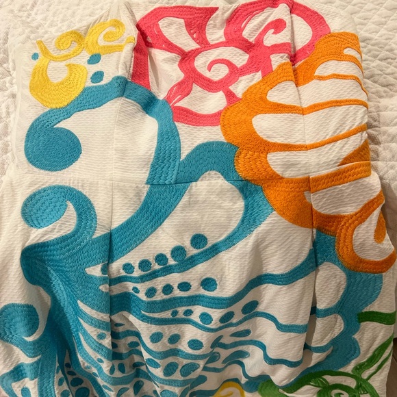 Lilly Pulitzer Strapless Dress with Vibrant Swirls - Picture 2 of 5